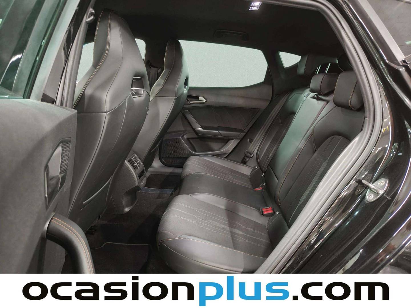 Foto asientos traseros Cupra León Cupra León 2.0 TSI DSG (300 CV)