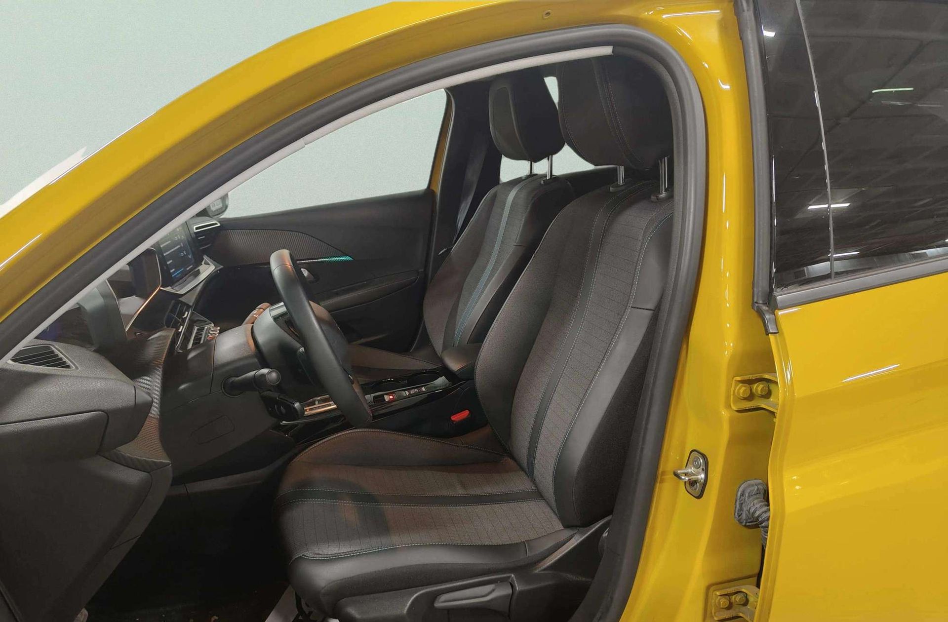 Peugeot 208 Eléctrico Allure Pack - foto 12