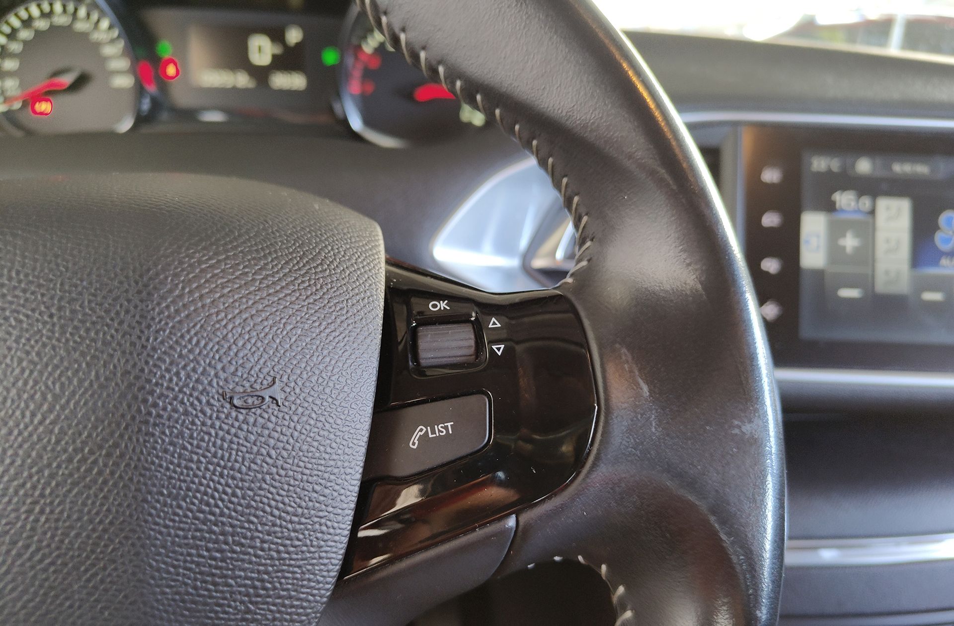 Peugeot 308 PureTech 130 Style EAT6 - foto 27