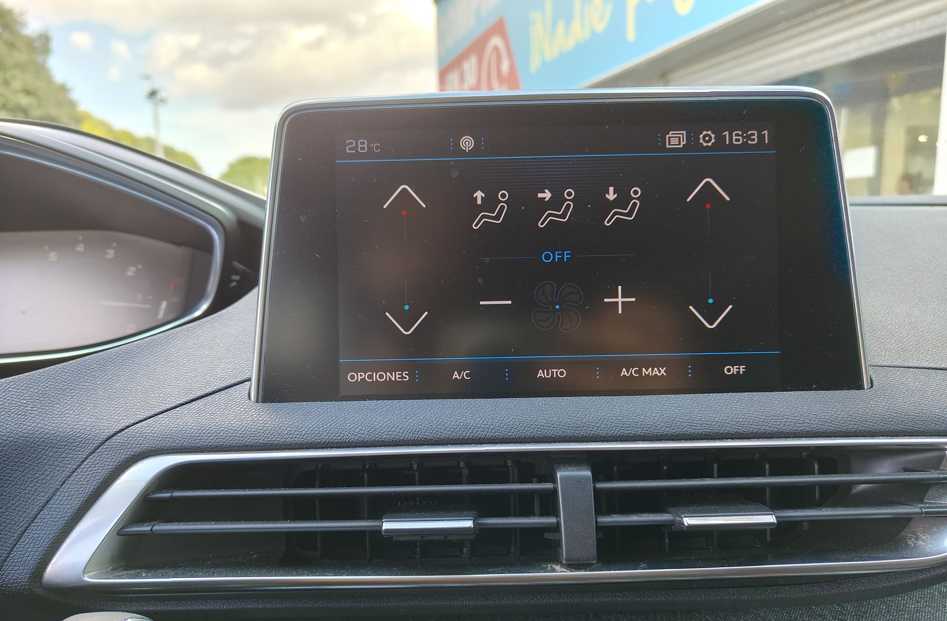 Peugeot 5008 PureTech 130 Allure 7 plazas - foto 31
