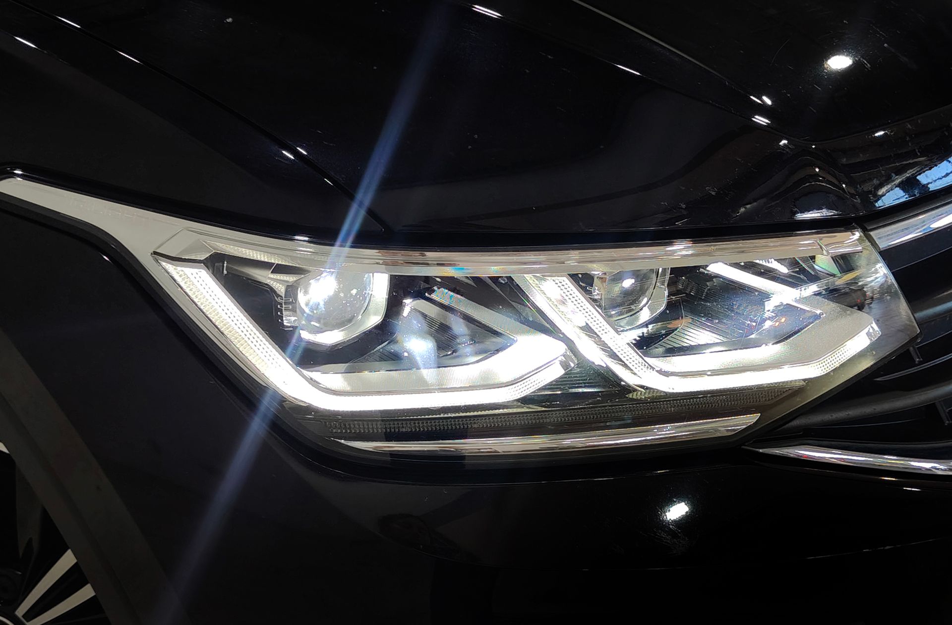 Volkswagen Tiguan Life 2.0 TDI DSG - foto 17