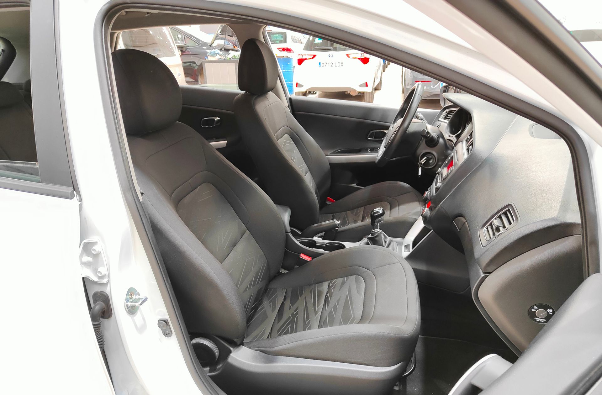 Kia Ceed 1.4 CRDi WGT Drive - foto 15