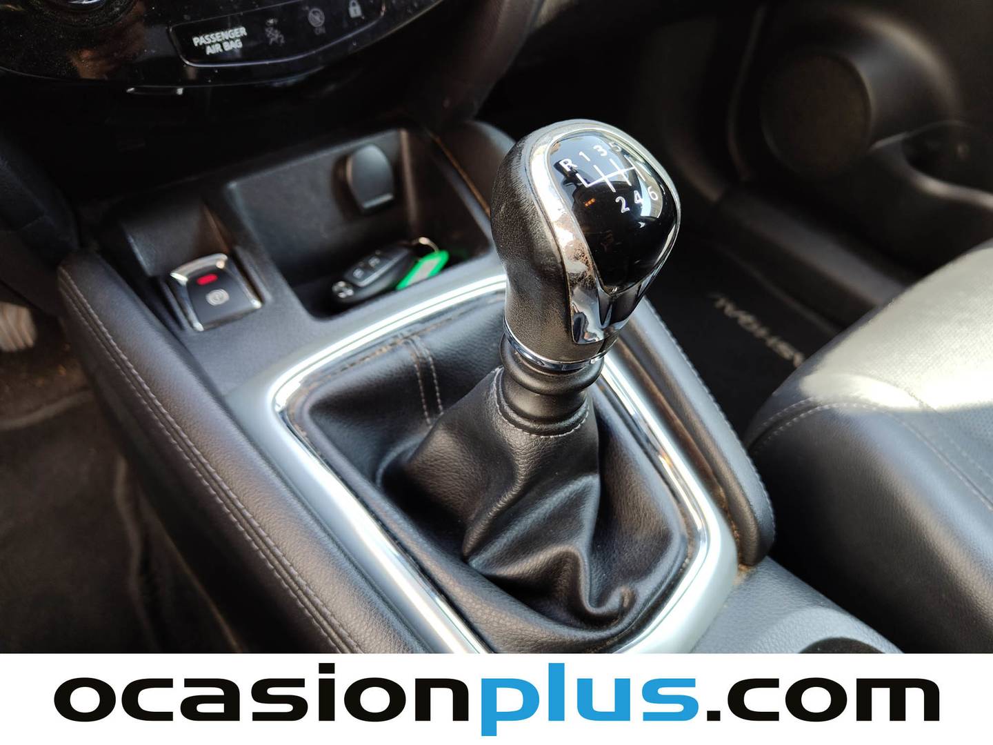Nissan QASHQAI Nissan Qashqai dCi 130 Tekna Piel 4X4-i (130 CV) de segunda mano
