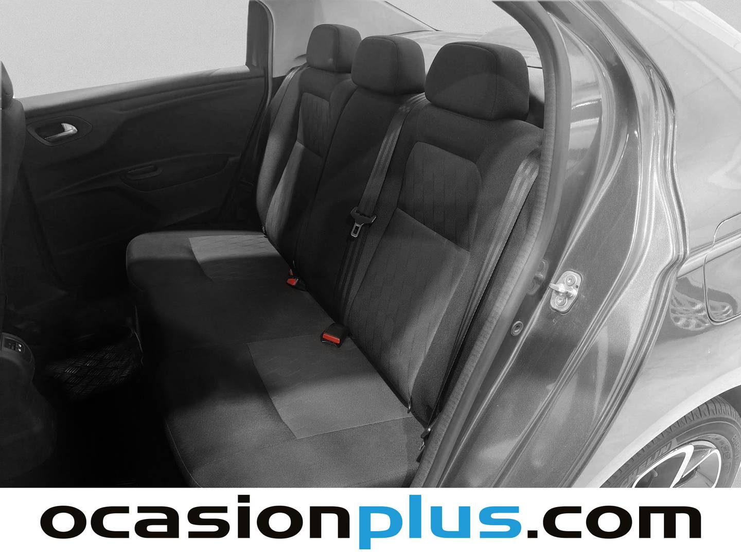 Foto asientos traseros Citroën C-Elysée Citroën C-Elysee PureTech 82 Shine (82 CV)