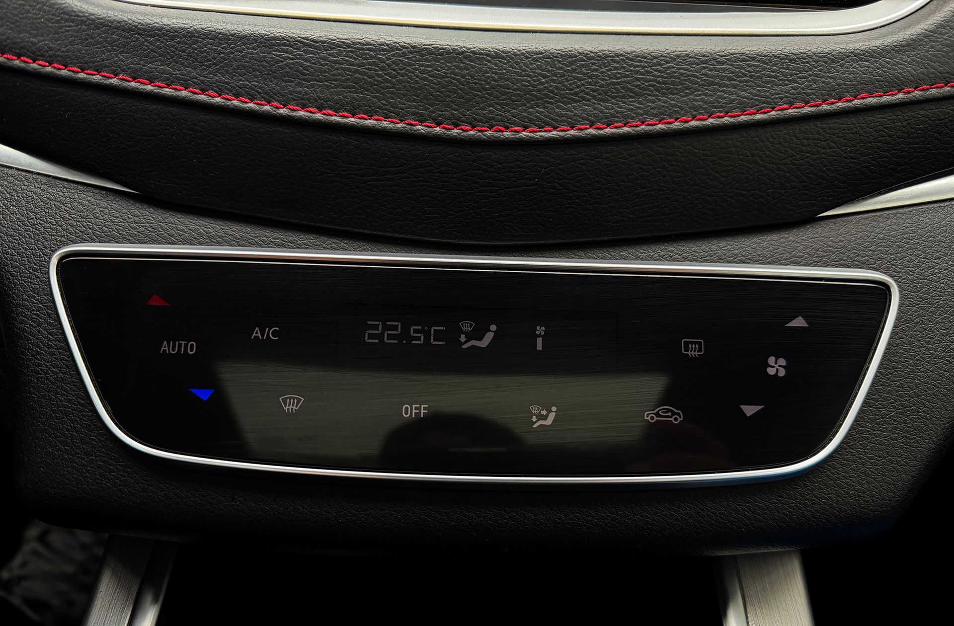 SWM G01 1.5T Luxury - foto 28