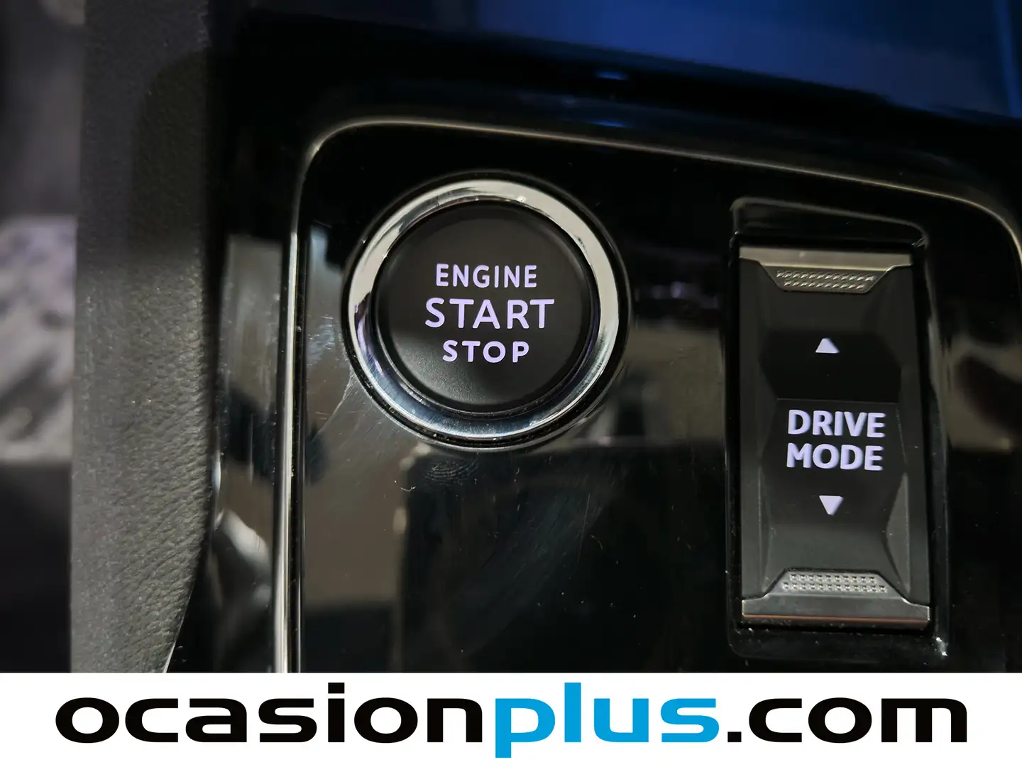 Foto Peugeot 3008 Peugeot 3008 PureTech 130 S&S Allure Pack EAT8 (130 CV)