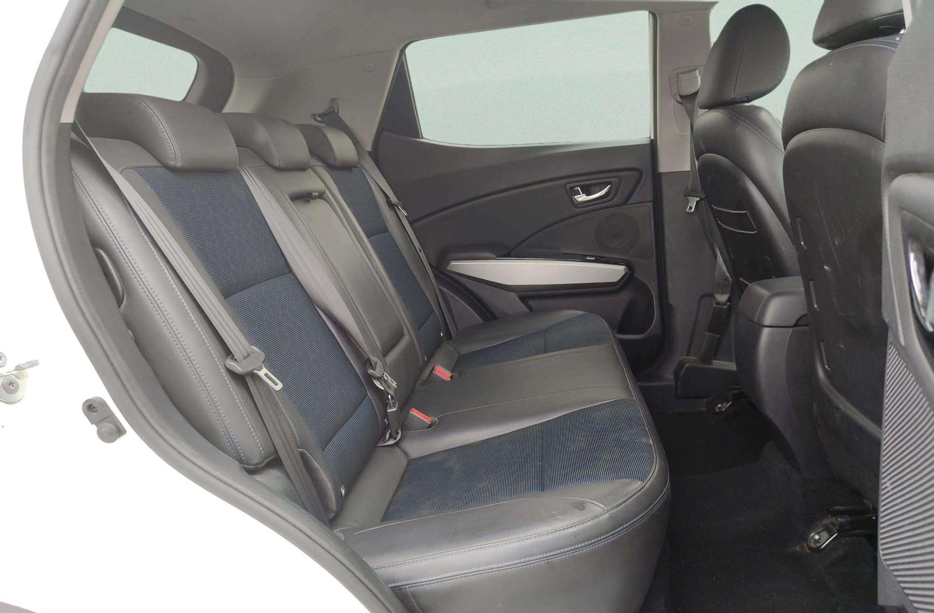 SsangYong Tivoli G16 Limited 4x2 - foto 15