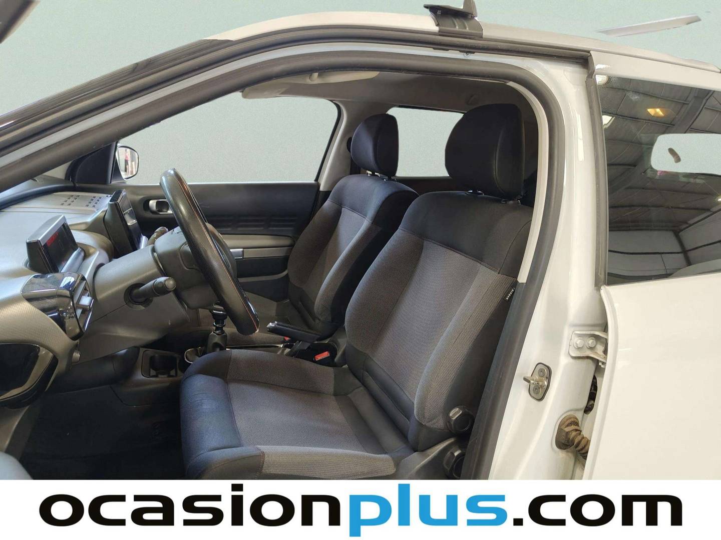 Foto asientos delanteros Citroën C4 Cactus Citroën C4 Cactus PureTech 110 S&S Shine (110 CV)