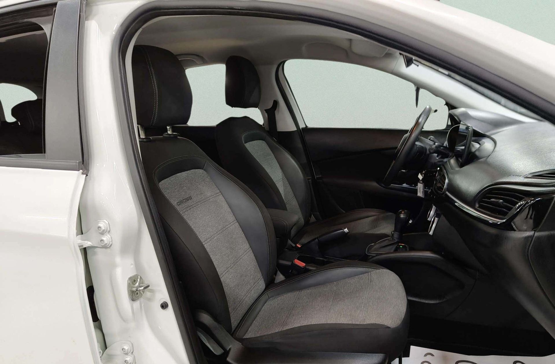 Fiat Tipo 1.5 Hybrid Cross DCT - foto 18