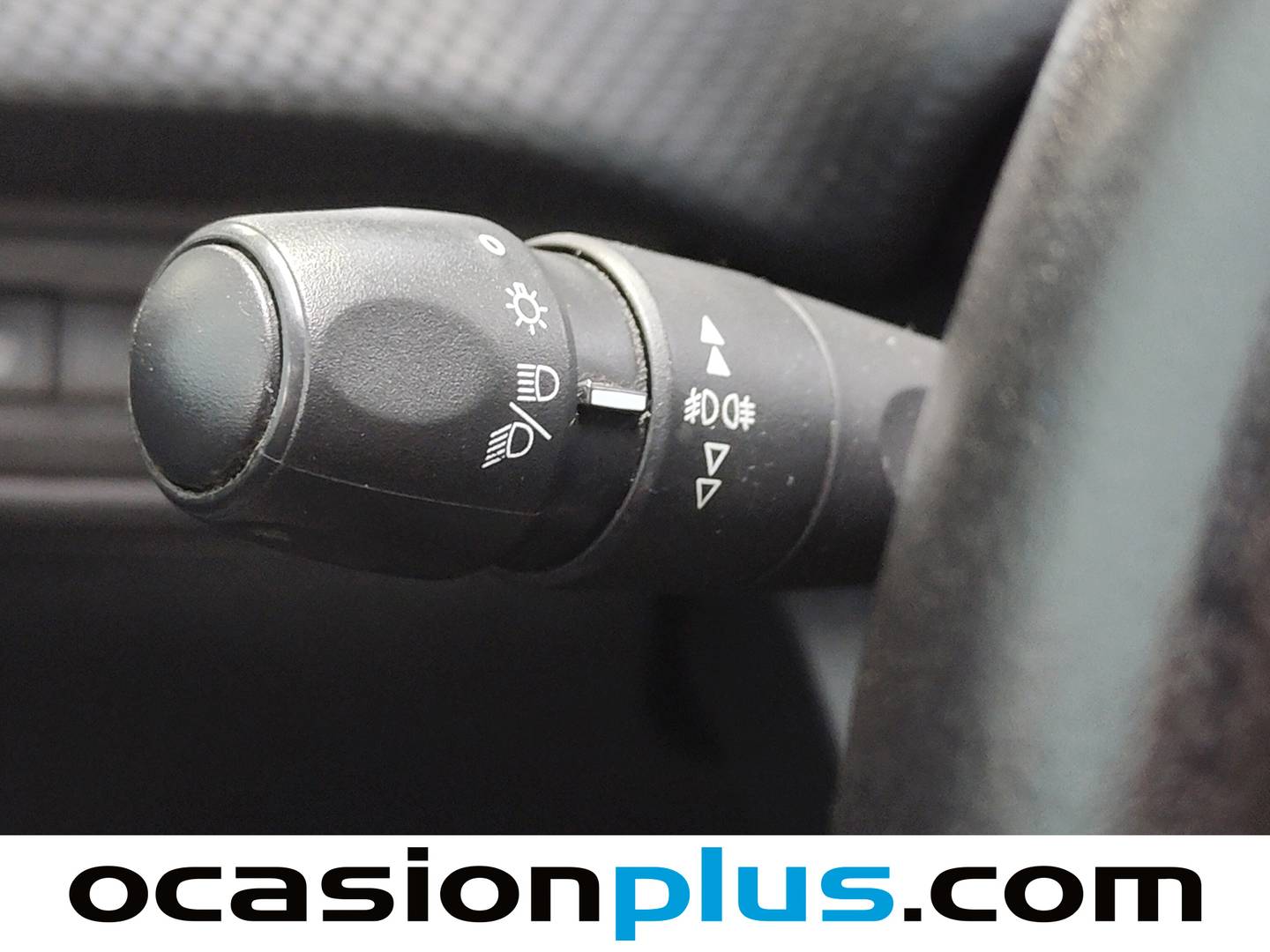 Foto Peugeot 2008 Peugeot 2008 PureTech 110 S&S Signature (110 CV)