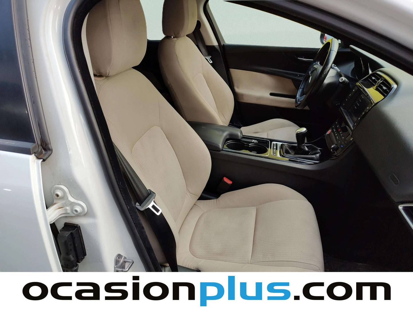Jaguar XE Jaguar XE 2.0 Diesel XE-Pure RWD (180 CV) km 0