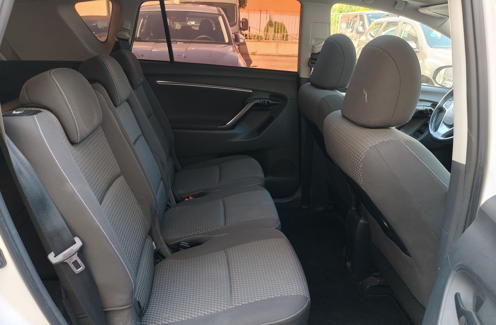 Toyota Verso 115D Advance - foto 16