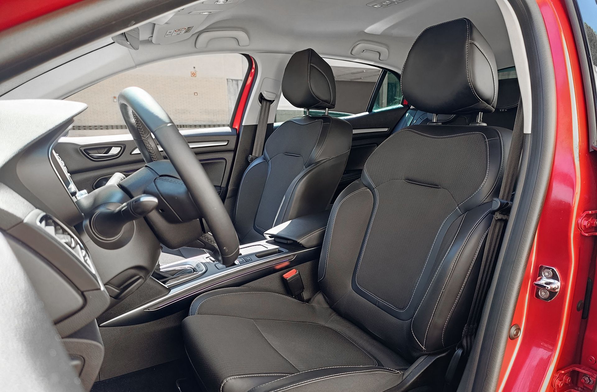 Renault Mégane Zen E-Tech Híbrido - foto 12