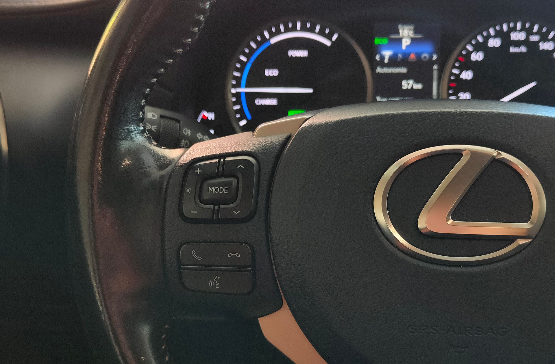 Lexus NX 300h Corporate 2WD - foto 25