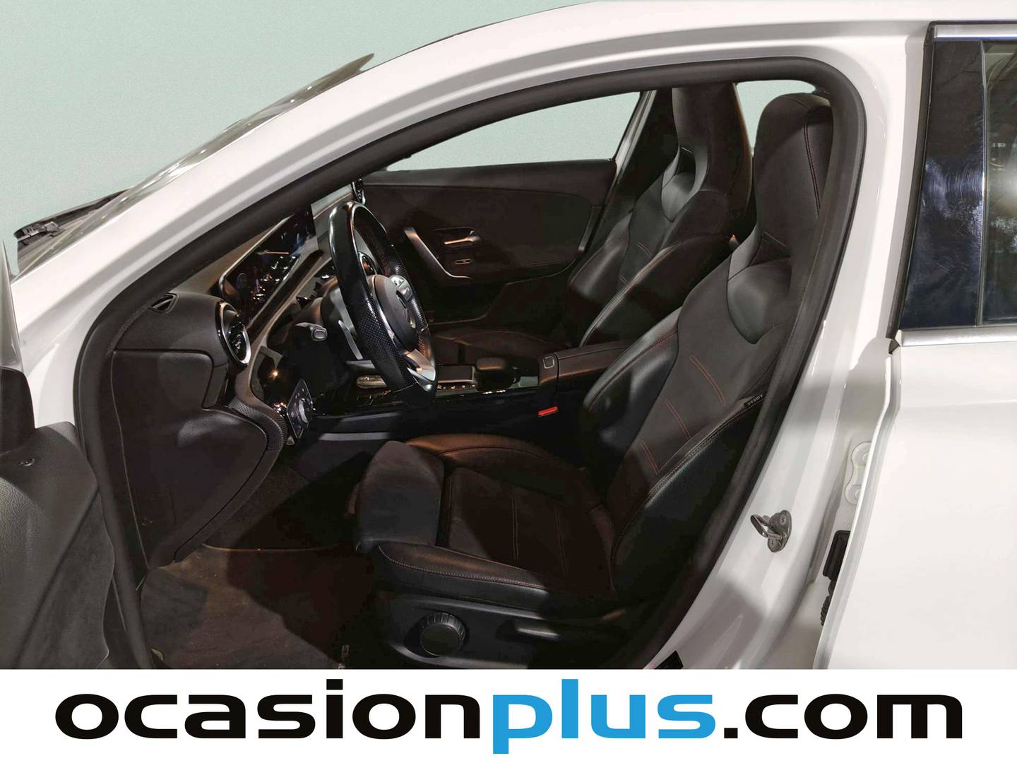 Foto asientos delanteros Mercedes Clase A Mercedes Clase A 180 d (116 CV) Pack AMG
