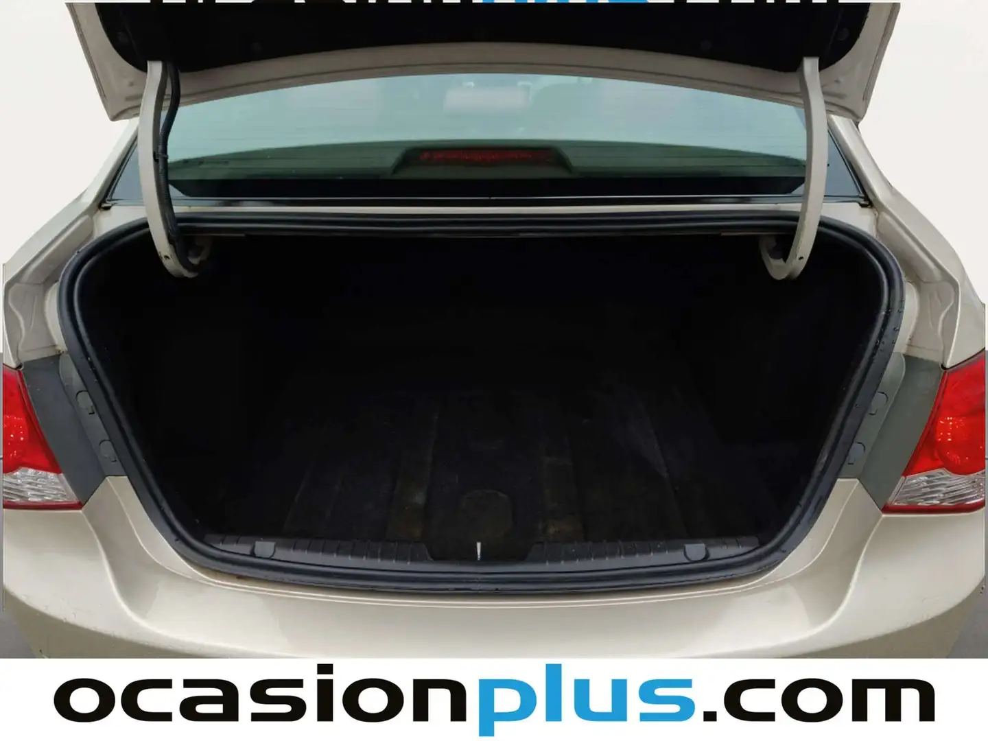 Foto Chevrolet Cruze Chevrolet Cruze 1.6 LS+ Clima (124 CV)