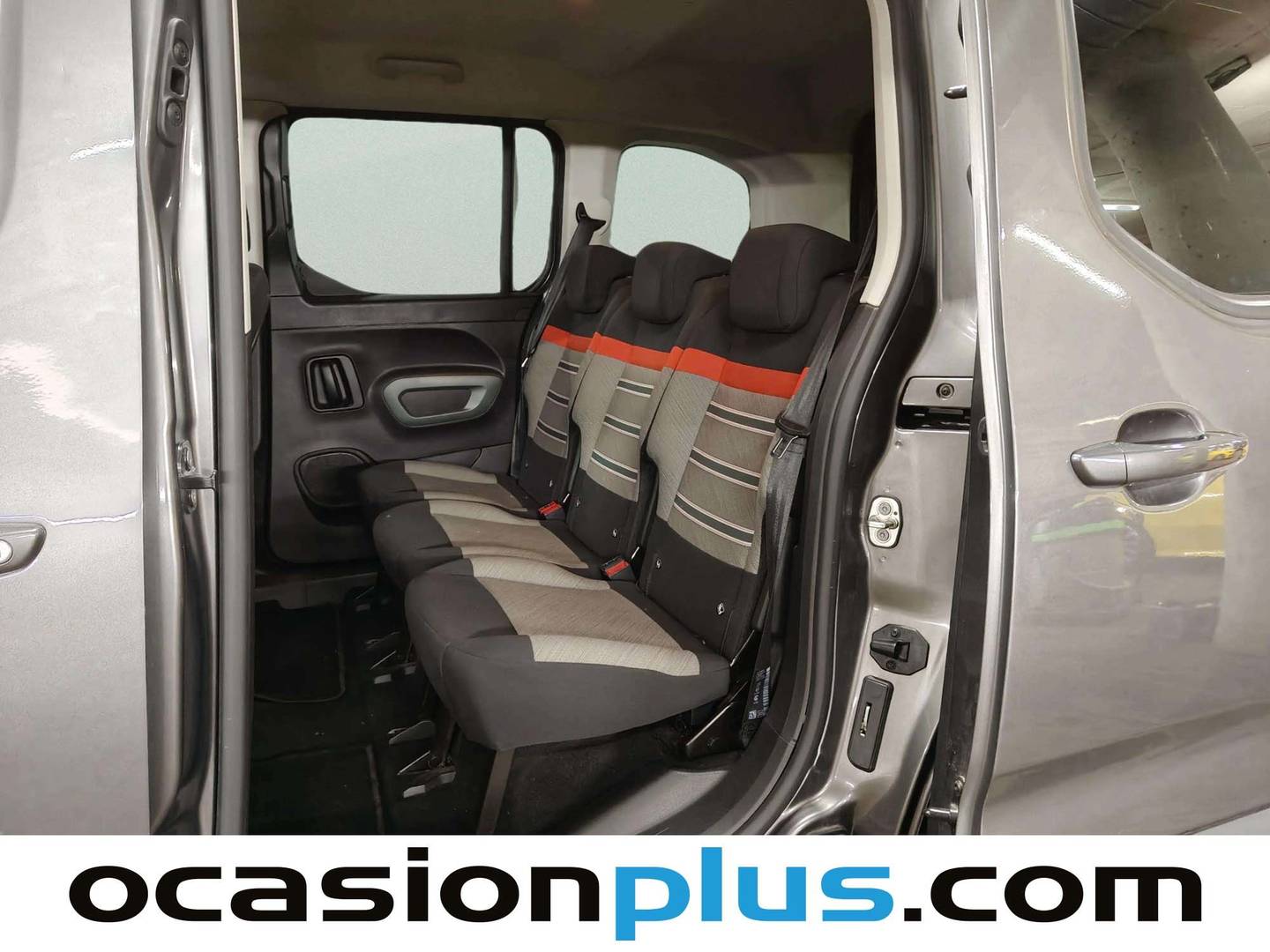 Foto asientos traseros Citroën Berlingo Citroën Berlingo BlueHDi 100 S&S Talla M Shine (102 CV)