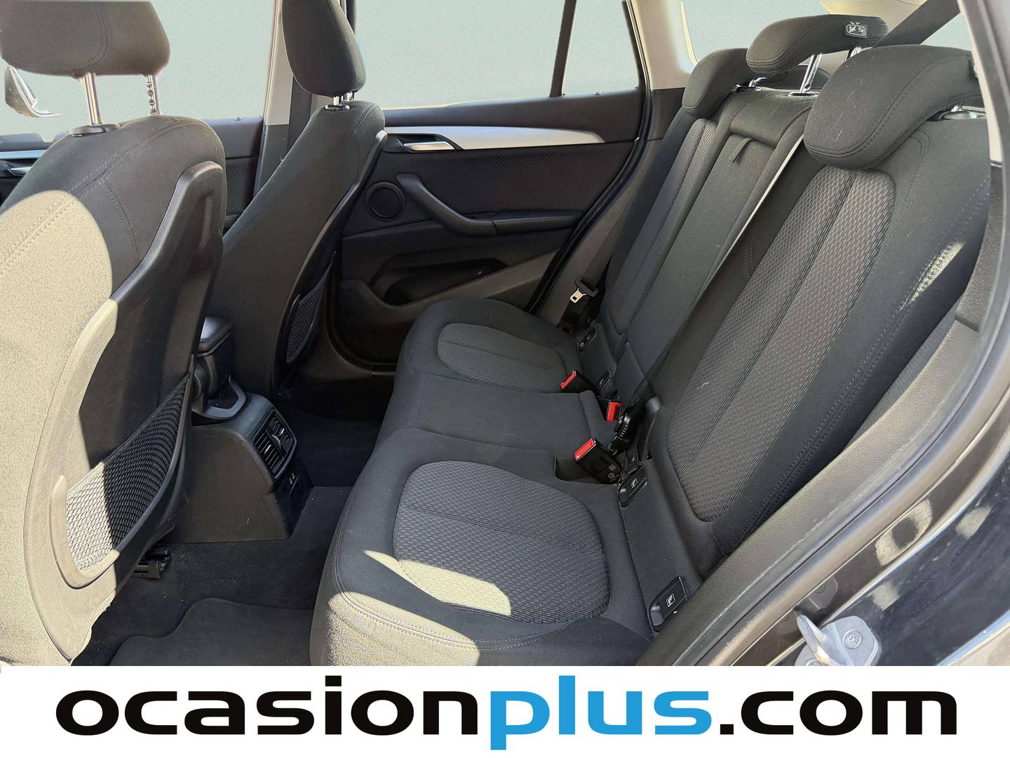 Foto asientos traseros BMW X1 BMW X1 sDrive18d Business (150 CV)