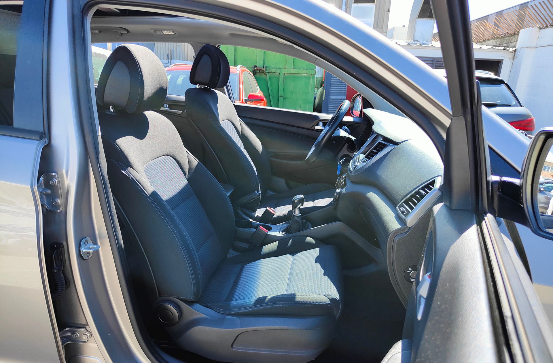 Hyundai Tucson 1.6 T-GDi Link Sky 4x2 - foto 17