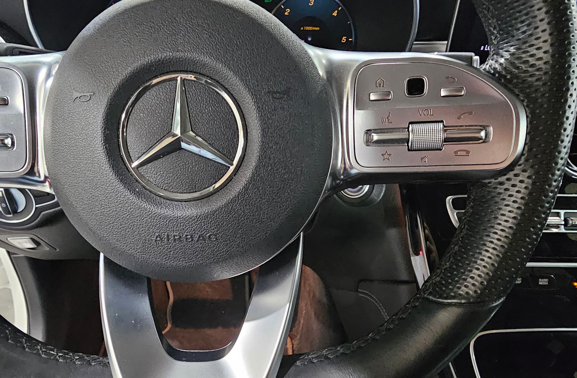 Mercedes-Benz GLC Mercedes GLC 200 d 4Matic Pack AMG - foto 35