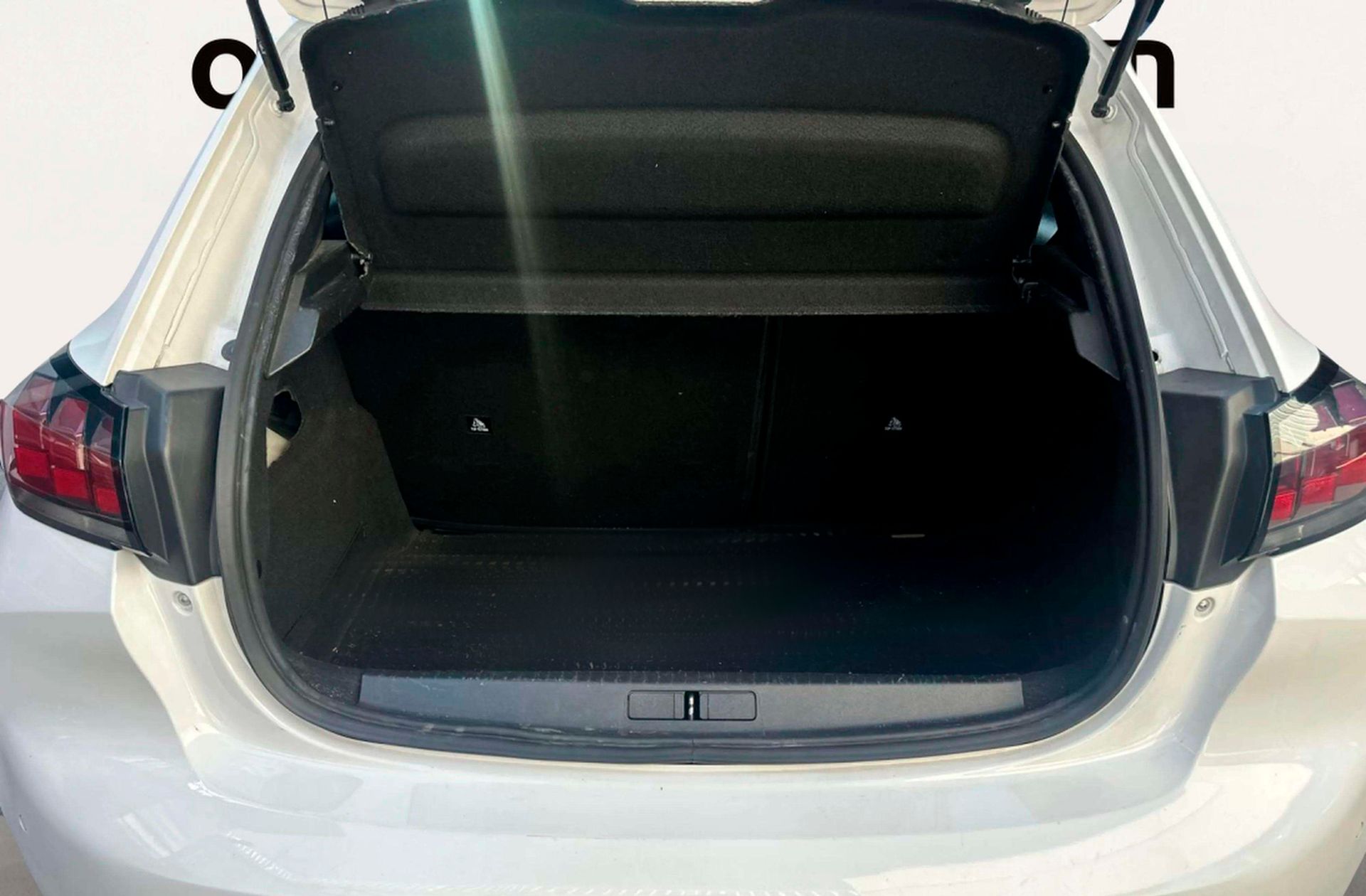 Peugeot 208 PureTech 100 Active Pack - foto 15