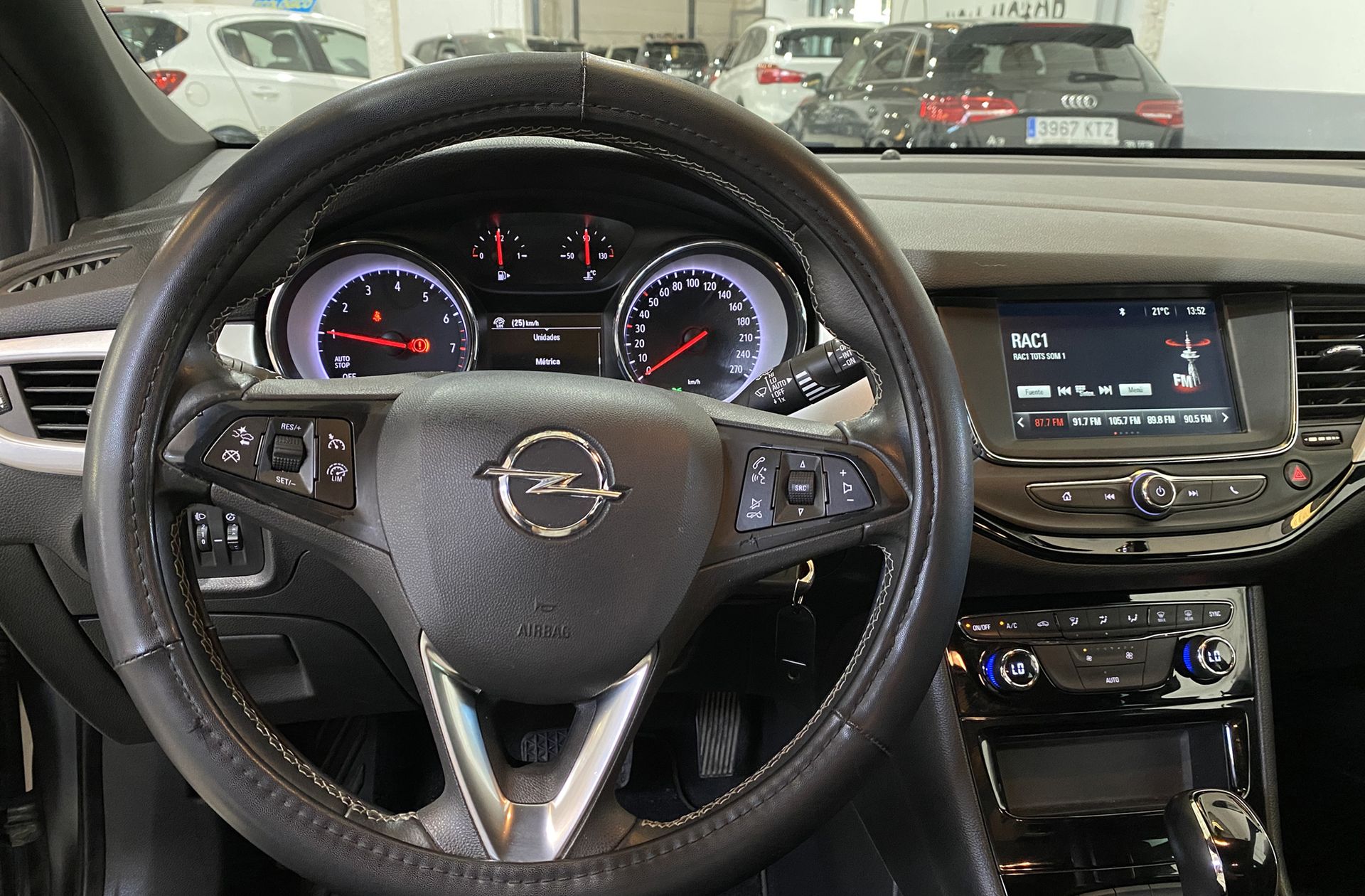 Opel Astra Sports Tourer 1.4T SHT Business Elegance CVT - foto 19