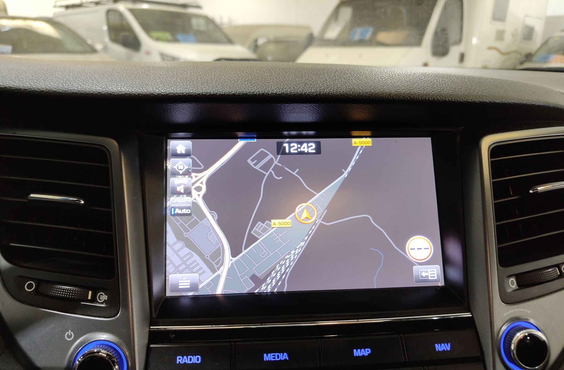 Hyundai Tucson 1.6 T-GDi BlueDrive Go! Sky DCT 4x2 - foto 8