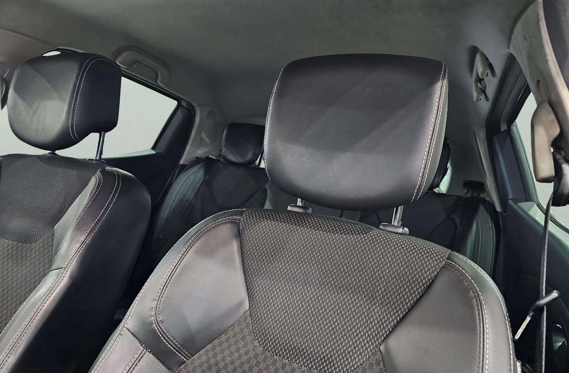Renault Clio Zen TCe - foto 7