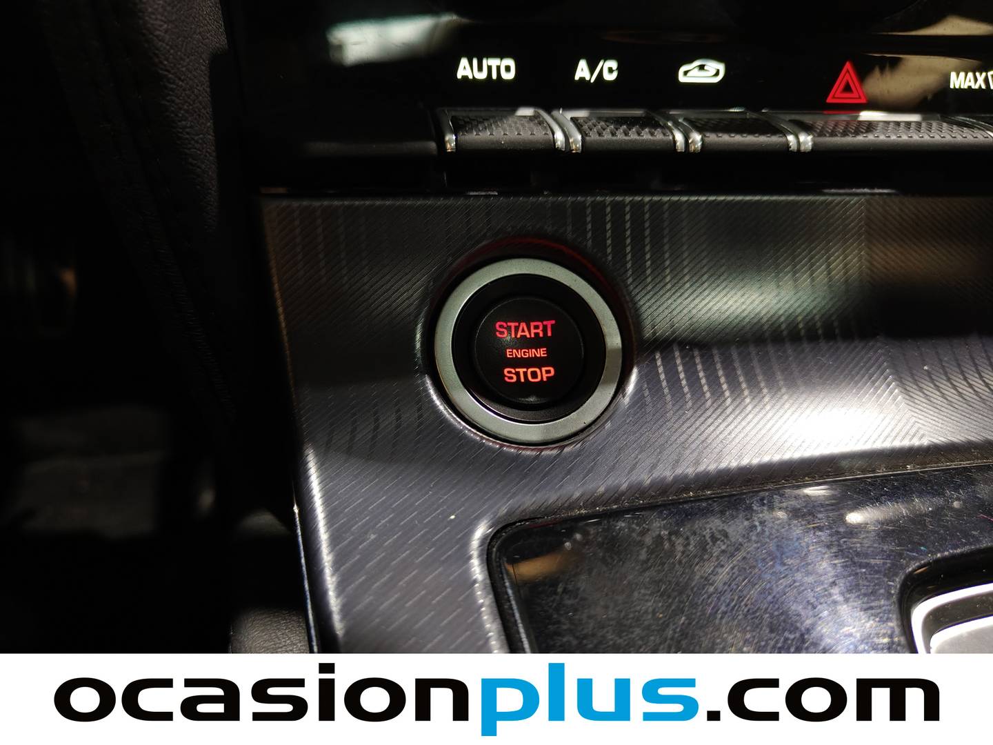 Foto Jaguar F-Type Jaguar F-TYPE Coupe 2.0 i4 R-Dynamic Auto 221 kW (300 CV)