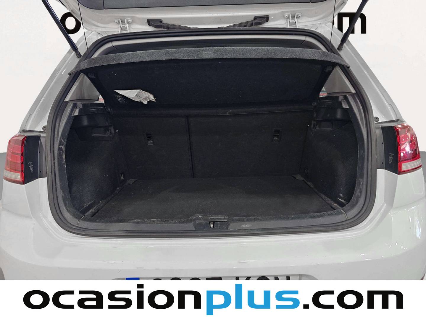Fotos maletero Volkswagen Golf Volkswagen Golf Advance 1.6 TDI (115 CV)