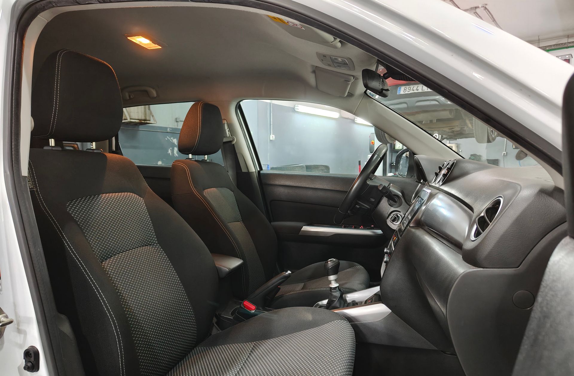 Suzuki Vitara 1.4 Turbo Mild Hybrid GLE - foto 18