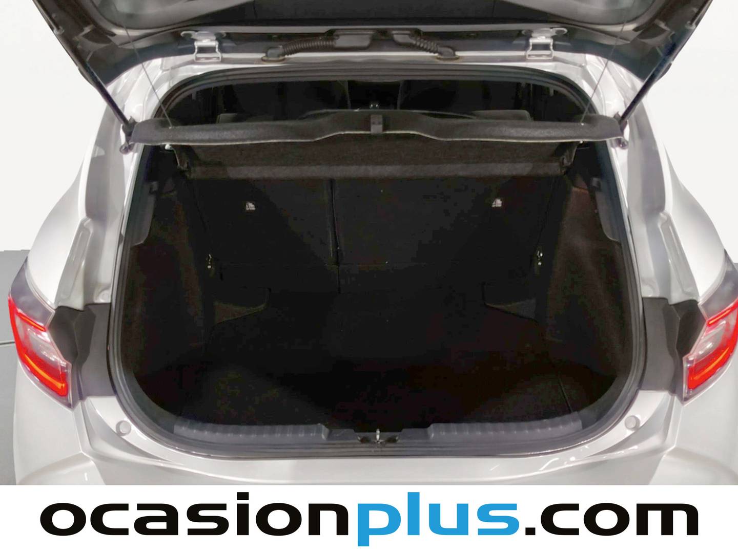 Fotos maletero Toyota Corolla Toyota Corolla 1.8 125 Híbrido Active Tech E-CVT (122 CV)