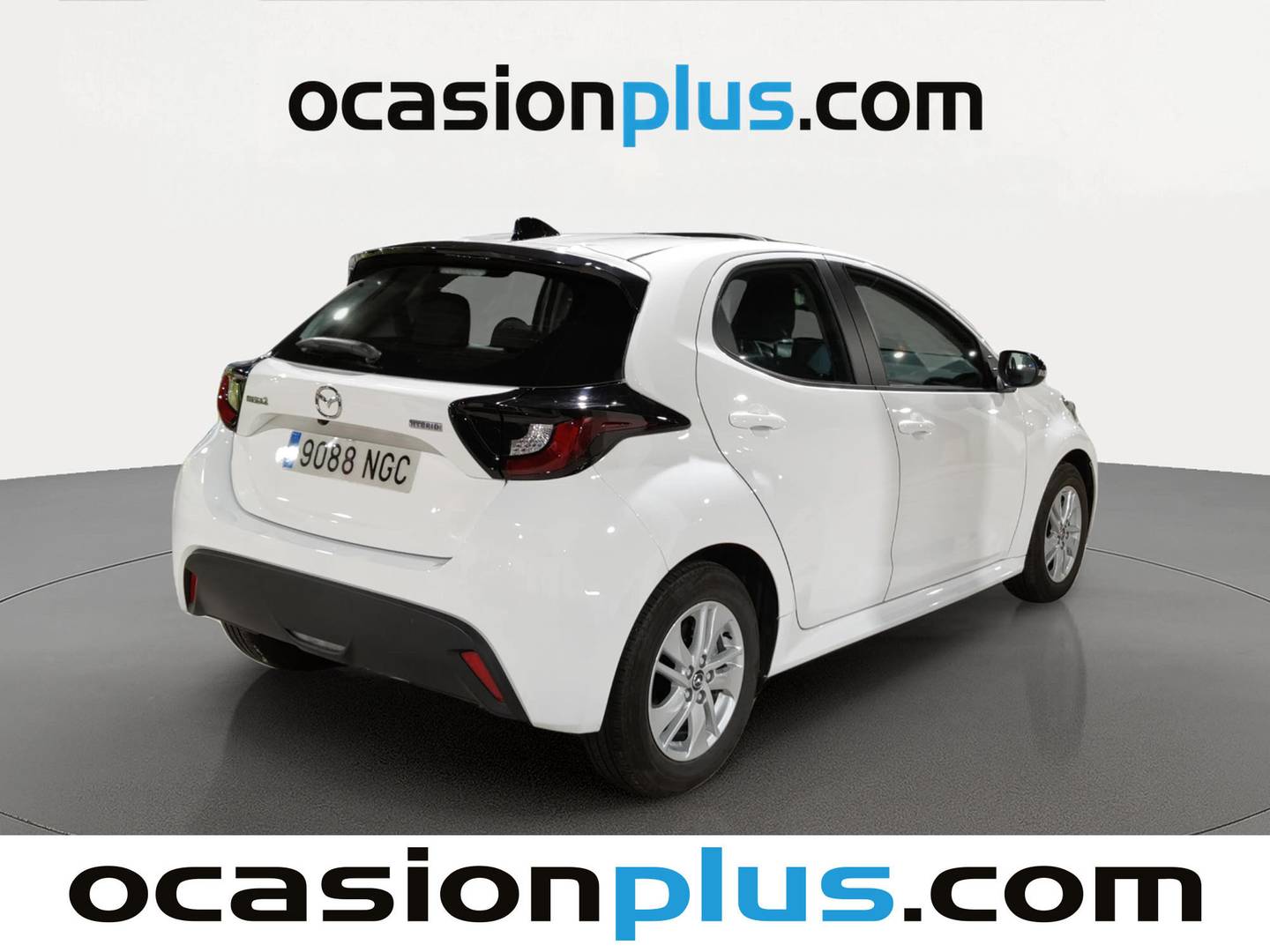 Foto trasera Mazda Mazda2 Mazda Mazda 2 Mazda 2 1.5 Hybrid Center-Line CVT (116 CV) derecha