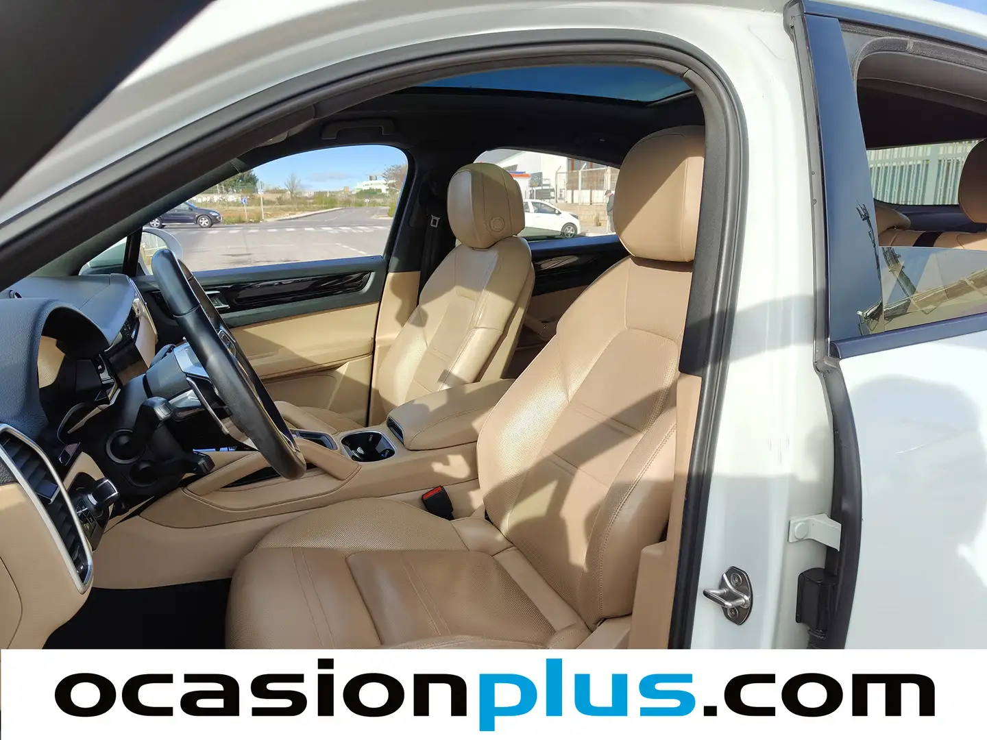 Foto Porsche Cayenne Coupé Porsche Cayenne Coupé Coupé Cayenne E-Hybrid  (462 CV)