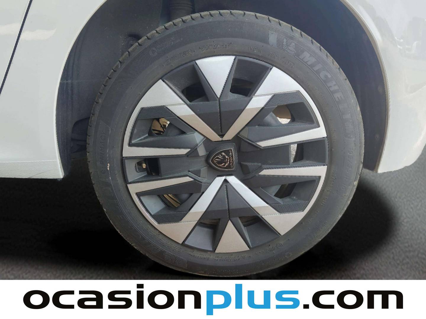 Peugeot 208 Peugeot 208 Style Hybrid 110 eDCS6 (110 CV) 2025