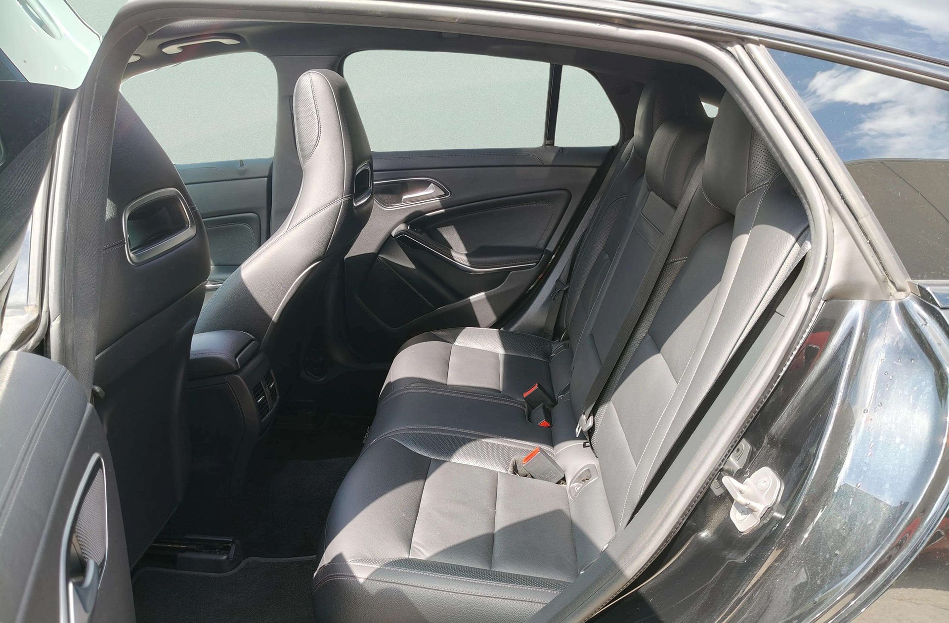 Mercedes-Benz CLA 45 AMG 4Matic Shooting Brake - foto 20