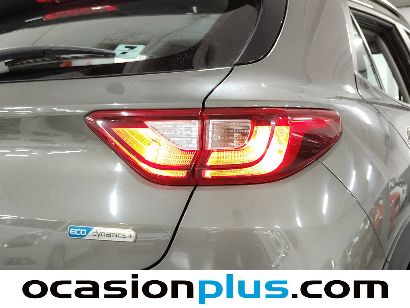 Foto KIA Stonic Kia Stonic 1.0 T-GDi MHEV Drive DCT (120 CV)