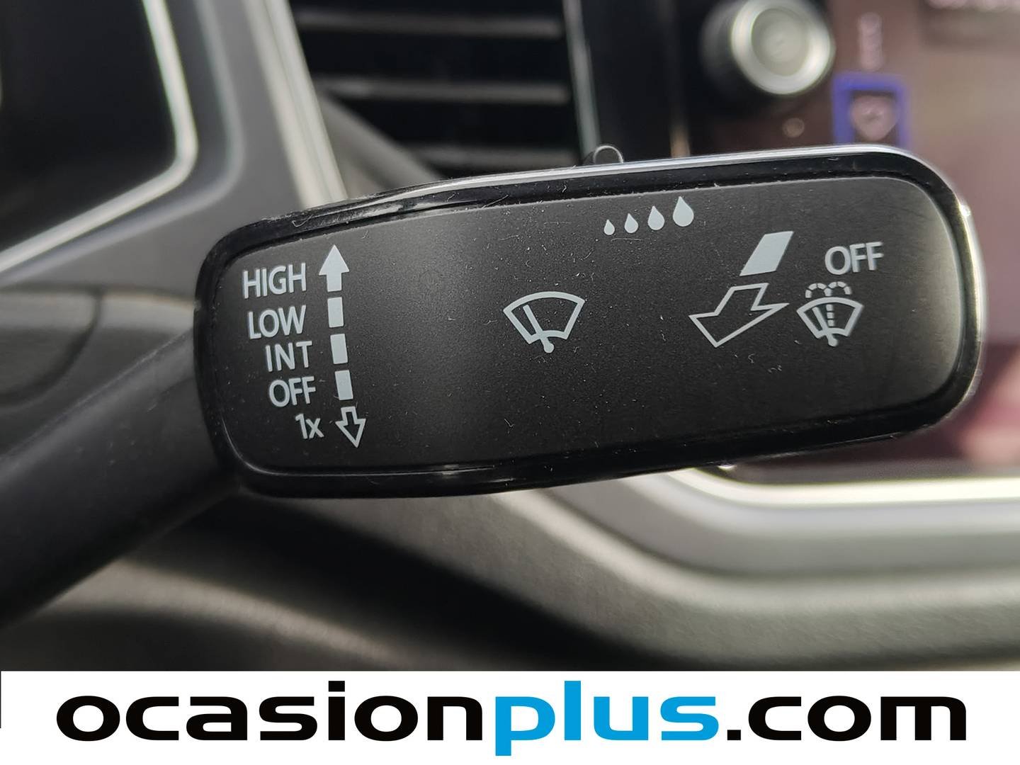 Foto Volkswagen T-Roc Volkswagen T-Roc Cabrio 1.5 TSI (150 CV) DSG Pack R-Line