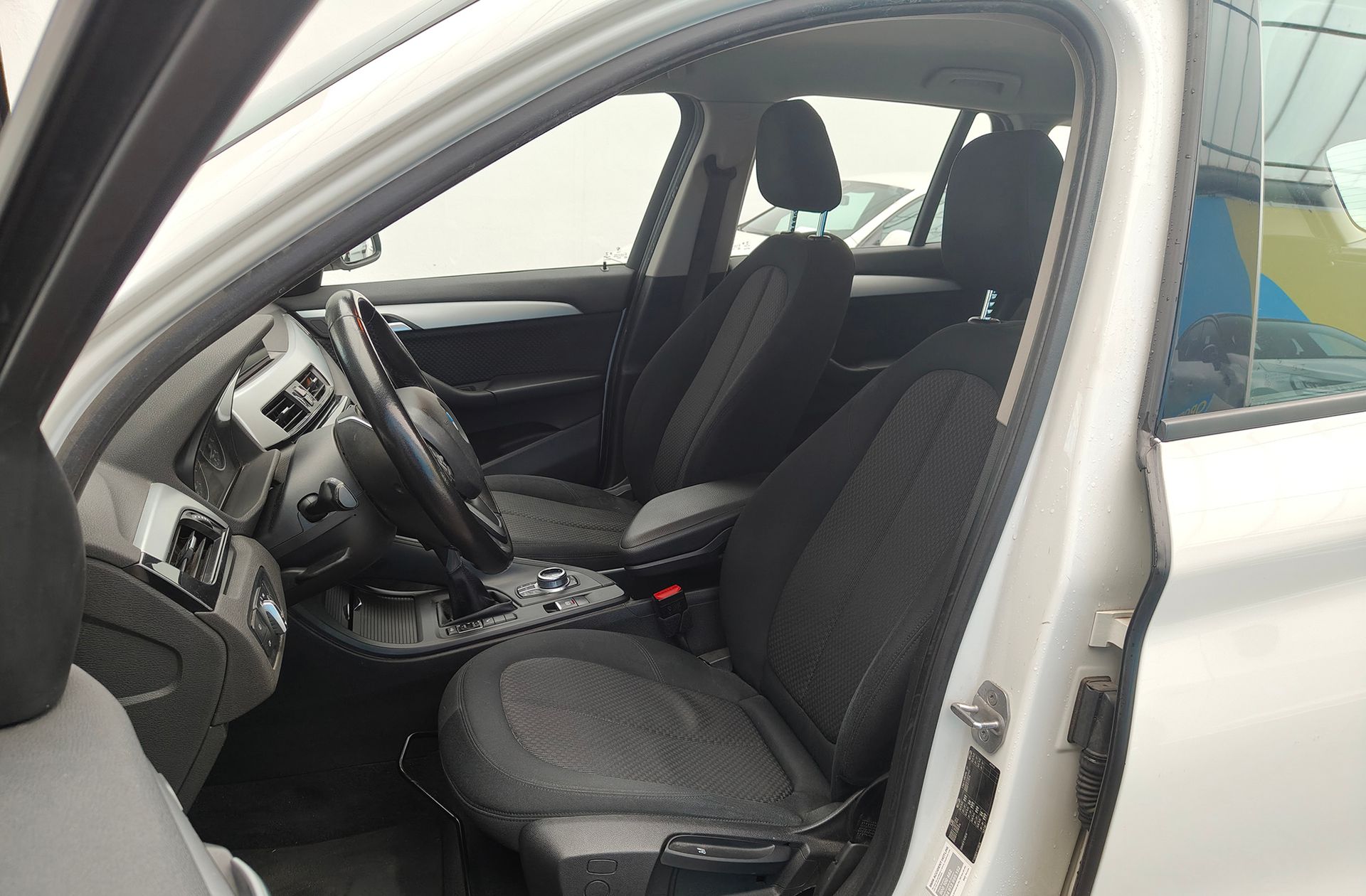 BMW X1 sDrive18d Business - foto 15