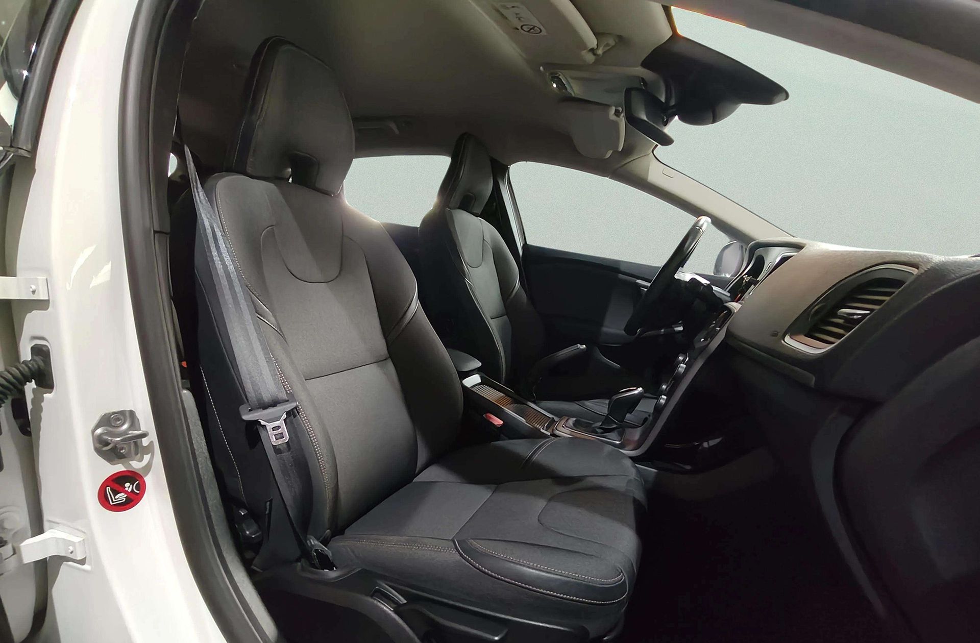 Volvo V40 D2 Cross Country - foto 16