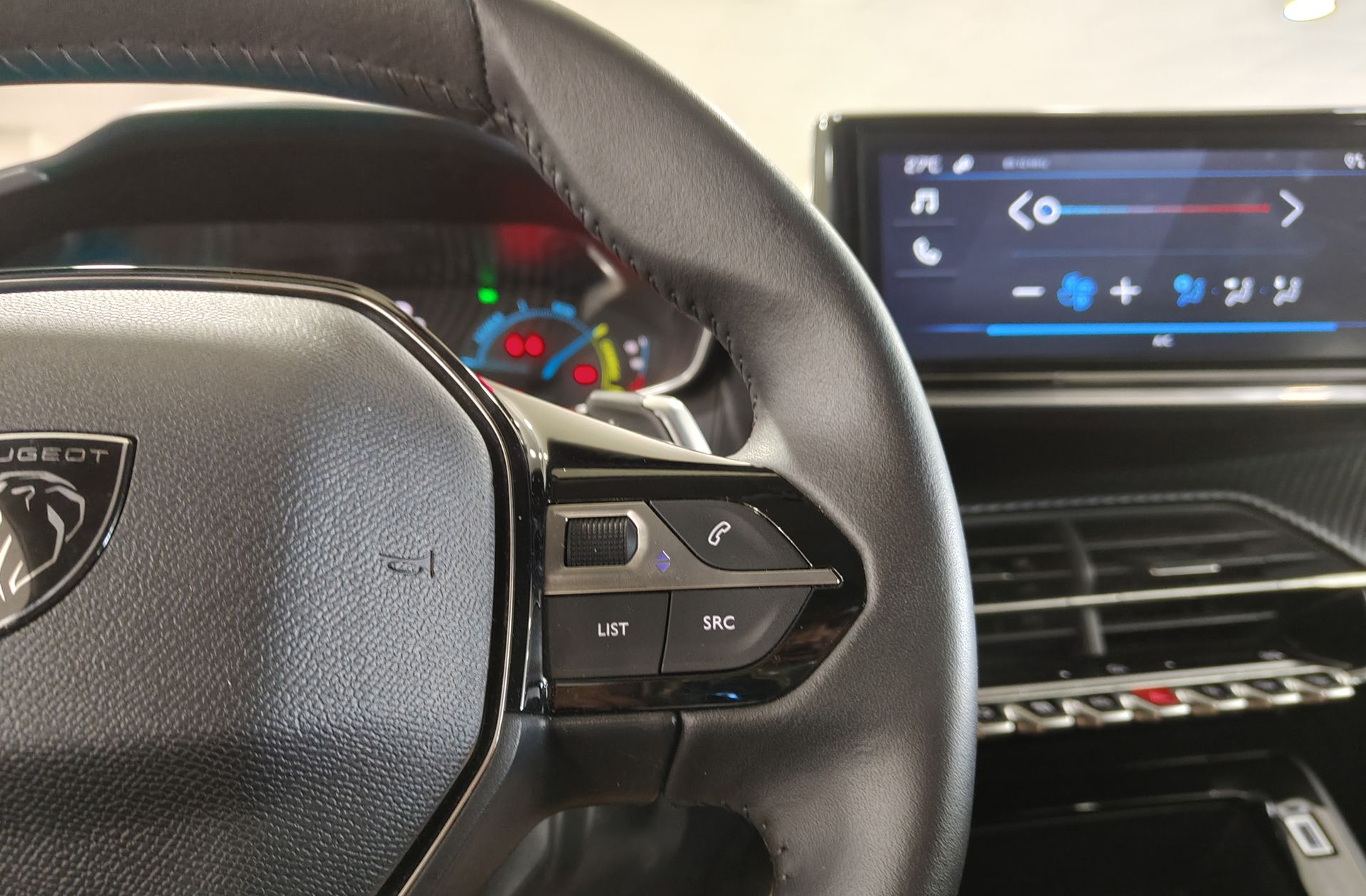 Peugeot 208 Style Hybrid 110 eDCS6 - foto 24