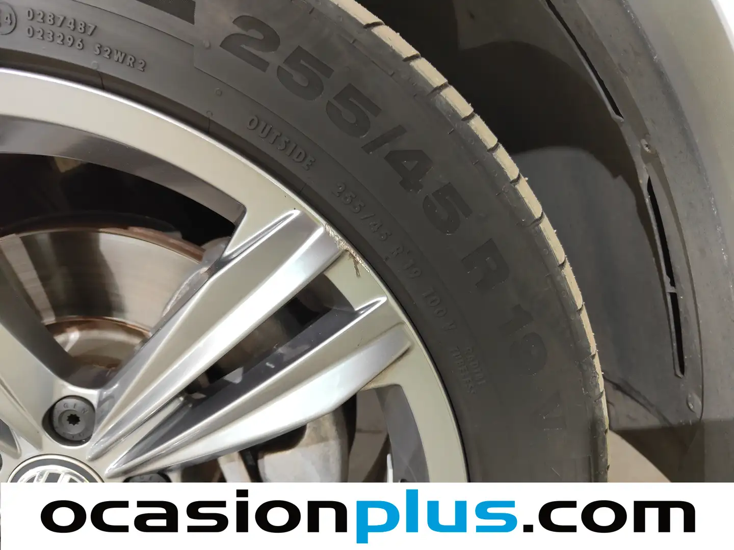 Foto Volkswagen Tiguan Volkswagen Tiguan Sport 2.0 TDI 4Motion (190 CV) DSG Pack R-Line