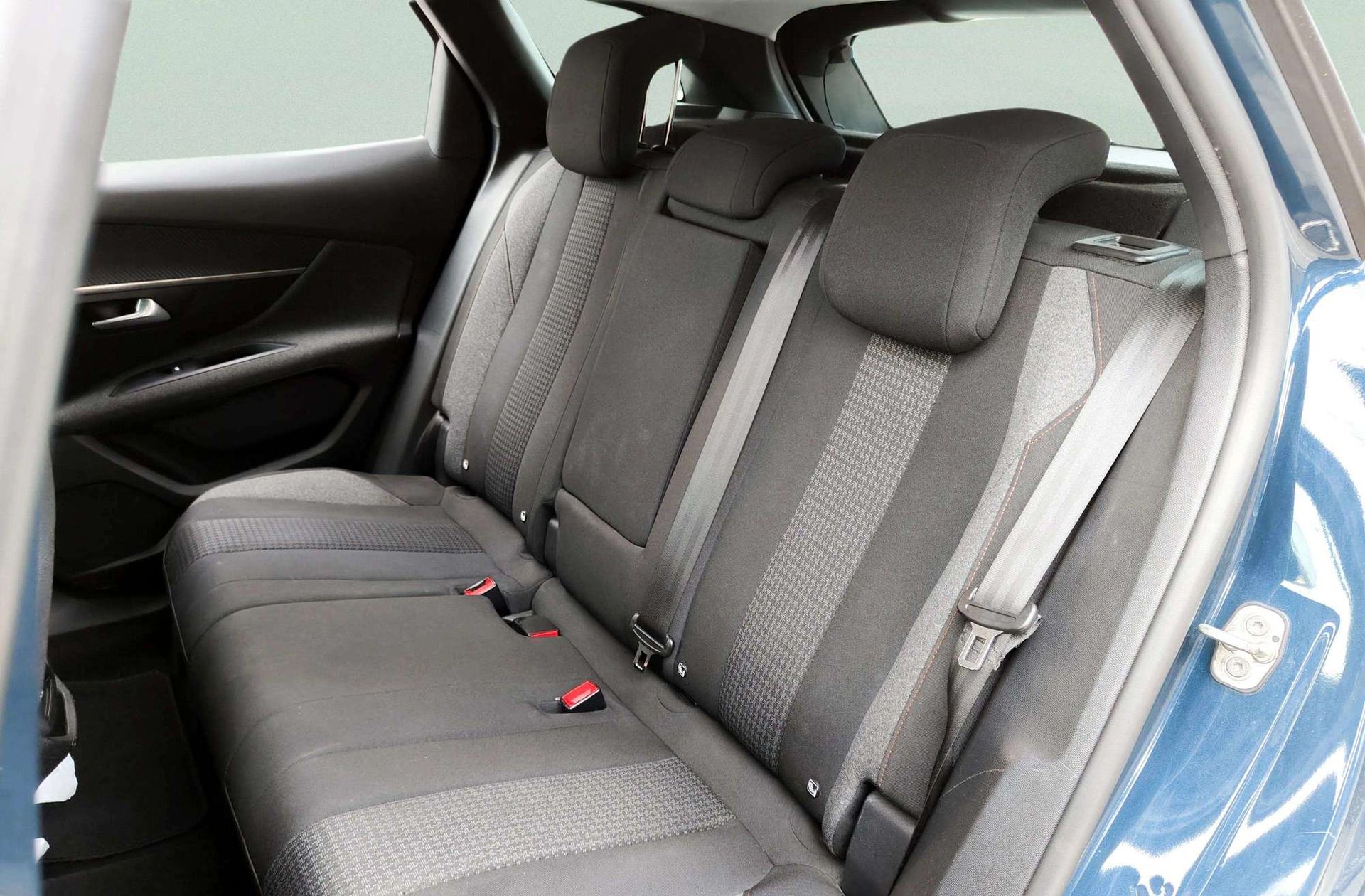 Peugeot 3008 PureTech 130 Active Pack - foto 11