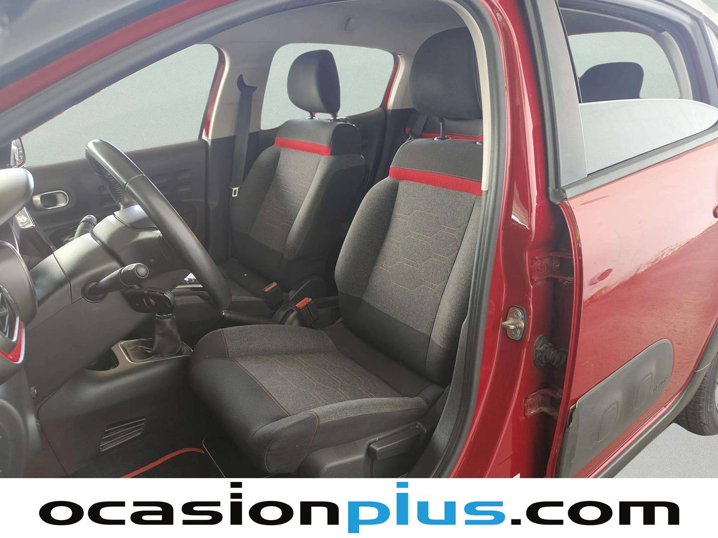 Foto asientos delanteros Citroën C3 Citroën C3 PureTech 82 Feel  (82 CV)