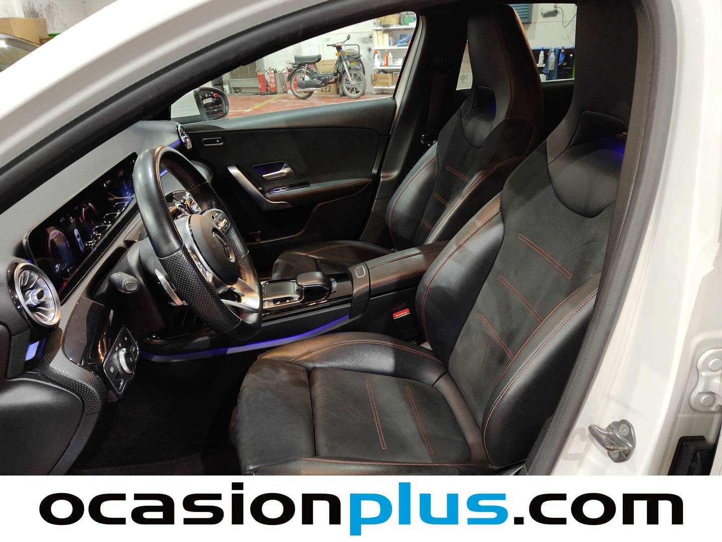 Foto asientos delanteros Mercedes Clase A Mercedes Clase A 180 d (116 CV)