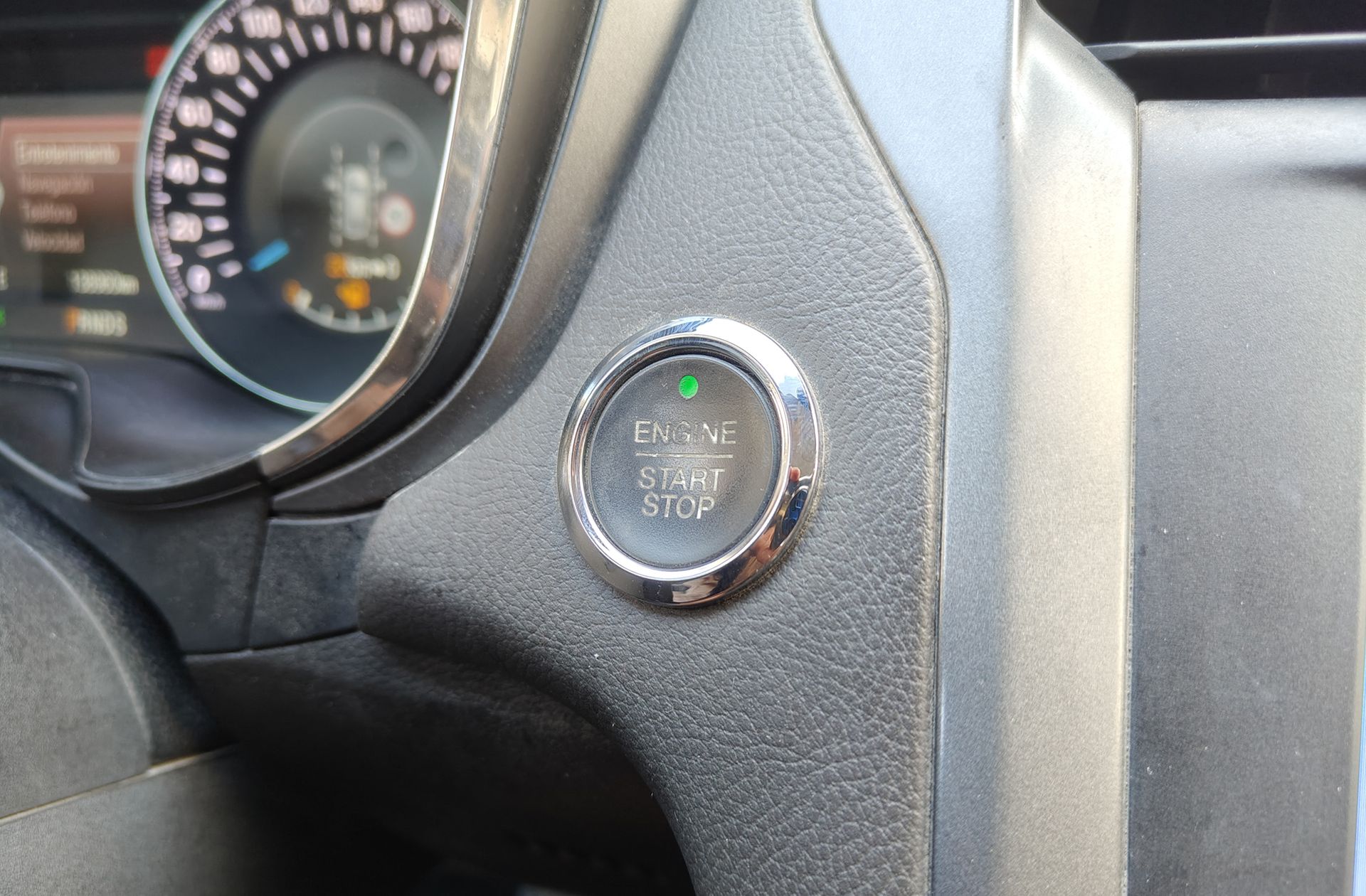 Ford Mondeo 1.5 EcoBoost Titanium Powershift - foto 35