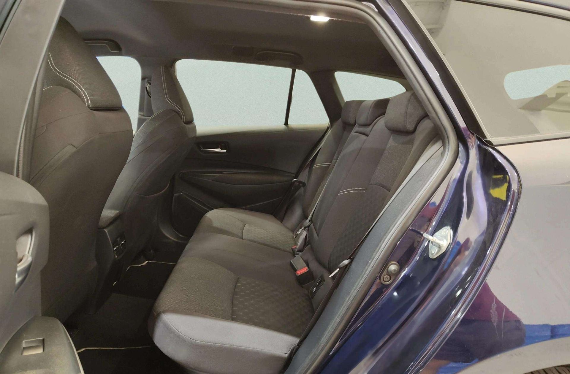 Toyota Corolla 140H Active Plus Touring Sport - foto 10