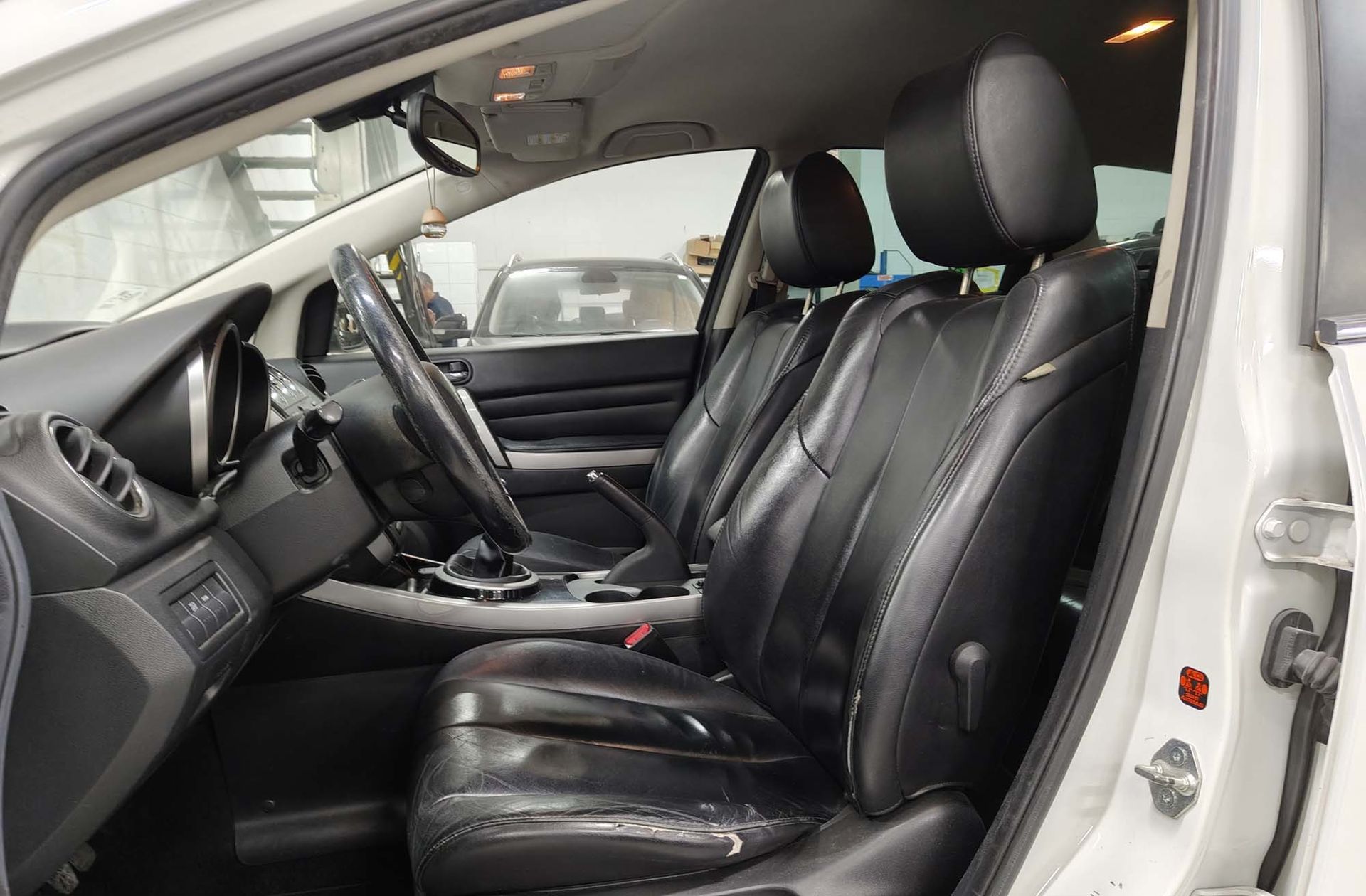 Mazda CX-7 2.2 Crtd Luxury - foto 10