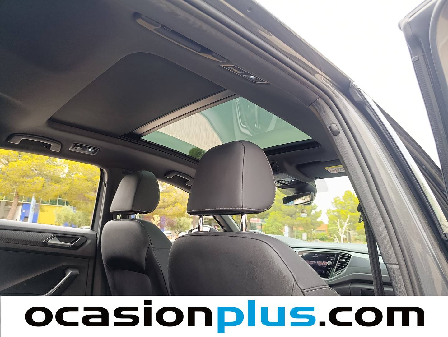 Extras y acabados del Volkswagen T-Roc Volkswagen T-Roc Sport 1.5 TSI (150 CV) DSG Pack R Line