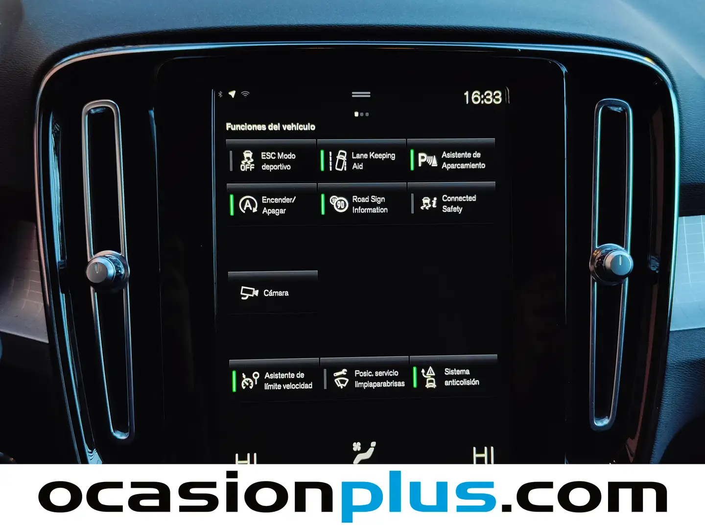 Foto Volvo XC40 Volvo XC40 T3 Momentum Pro Auto (163 CV)